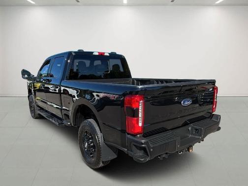 2024 Ford F-350 XLT