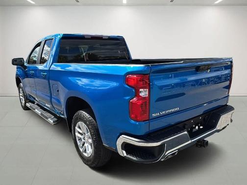 Glacier Blue Metallic 2022 Chevrolet Silverado 1500 LT