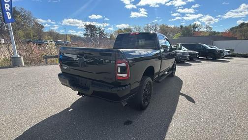 Diamond Black Crystal Pearlcoat 2024 RAM 2500 Laramie Crew Cab 4x4 6'4' Box