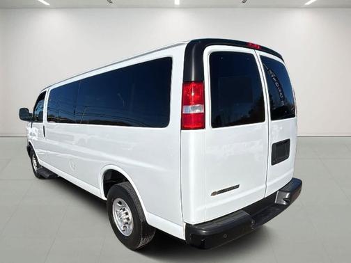 2023 Chevrolet Express 3500 RWD 3500 Extended Wheelbase LS