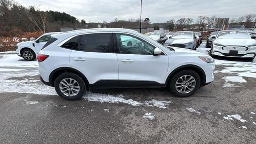 2021 Ford Escape SE