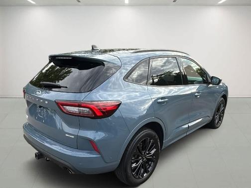 2023 Ford Escape ST-Line Elite