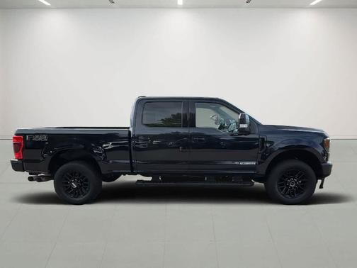 2022 Ford F-350 Lariat