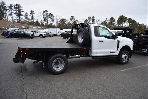 OXFORD WHITE 2024 Ford F-350 XL