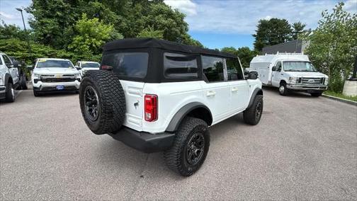 2022 Ford Bronco Base