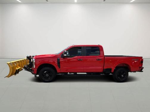 RACE RED 2025 Ford F-250 XL