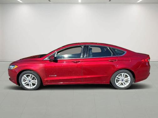 2018 Ford Fusion Hybrid SE