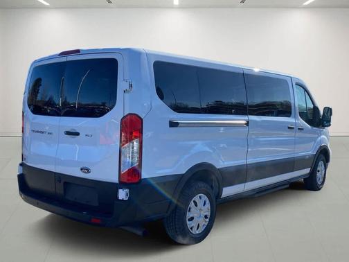 2022 Ford Transit-350 XLT