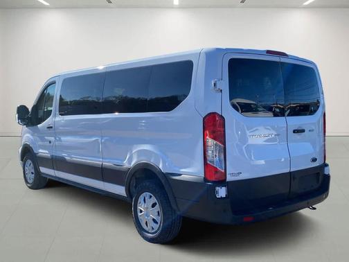 2022 Ford Transit-350 XLT