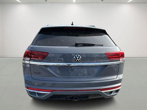 2022 Volkswagen Atlas Cross Sport 3.6L V6 SEL Premium R-Line
