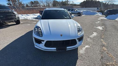 2020 Porsche Macan Turbo