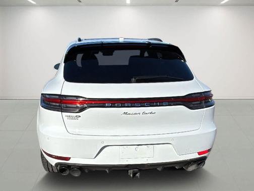 2020 Porsche Macan Turbo