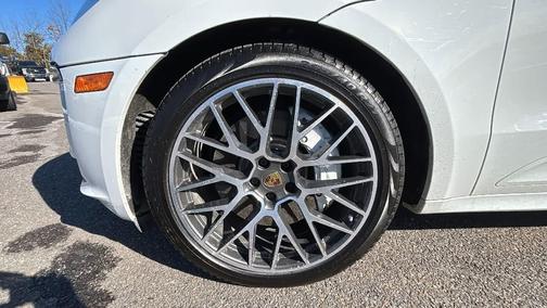 2020 Porsche Macan Turbo