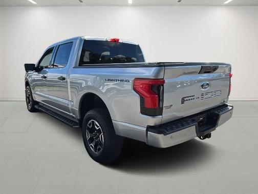 2023 Ford F-150 Lightning XLT
