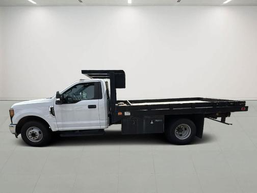 OXFORD WHITE 2017 Ford F-350 XL