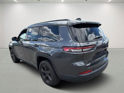 Baltic Gray Metallic Clearcoat 2021 Jeep Grand Cherokee L Altitude
