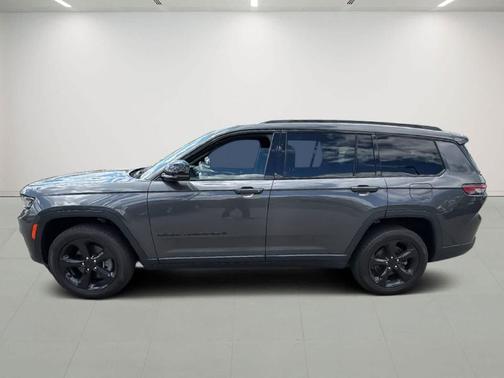 Baltic Gray Metallic Clearcoat 2021 Jeep Grand Cherokee L Altitude