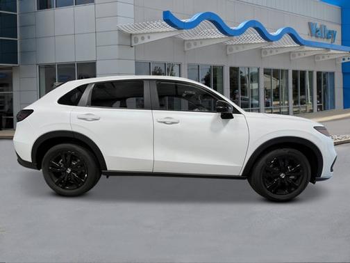 Platinum White Pearl 2026 Honda HR-V AWD Sport