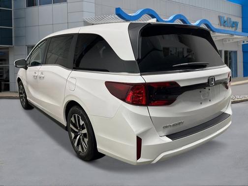 Platinum White Pearl 2026 Honda Odyssey EX-L