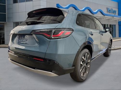 Nordic Forest Pearl 2027 Honda HR-V EX-L