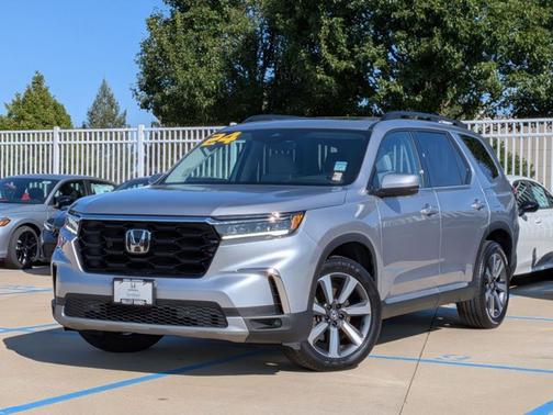 2024 Honda Pilot Touring 8-Passenger