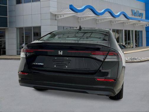 2025 Honda Accord LX 1.5T