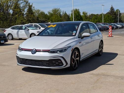 2024 Volkswagen Golf GTI 2.0T SE DSG