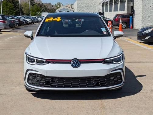 2024 Volkswagen Golf GTI 2.0T SE DSG