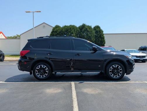 2020 Nissan Pathfinder SV 4WD