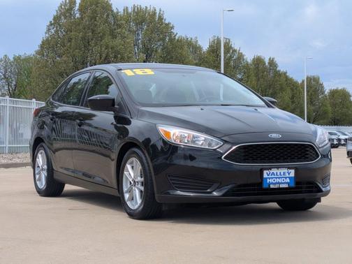 Shadow Black 2018 Ford Focus SE