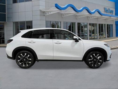 Platinum White Pearl 2026 Honda HR-V EX-L