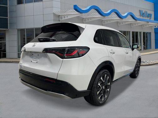 Platinum White Pearl 2026 Honda HR-V EX-L