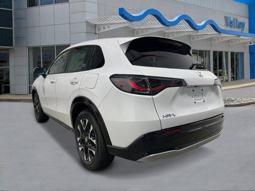 Platinum White Pearl 2026 Honda HR-V EX-L