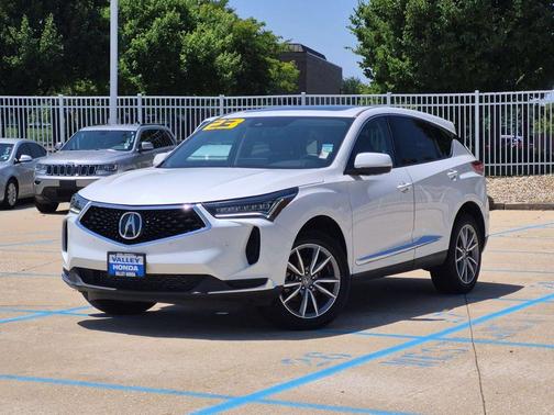 Platinum White Pearl 2023 Acura RDX Technology Package