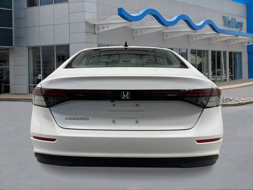 Platinum White Pearl 2026 Honda Accord SE