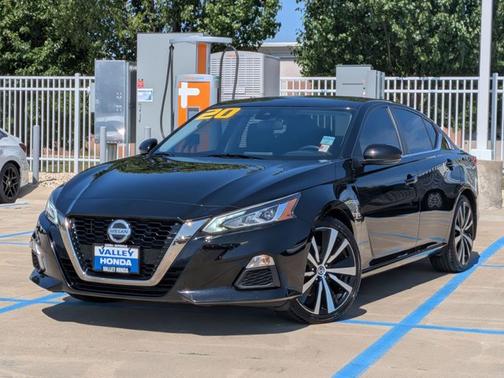 2020 Nissan Altima SR FWD