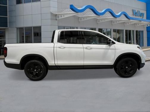 Platinum White Pearl 2026 Honda Ridgeline Black