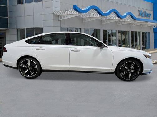 Platinum White Pearl 2026 Honda Accord SE