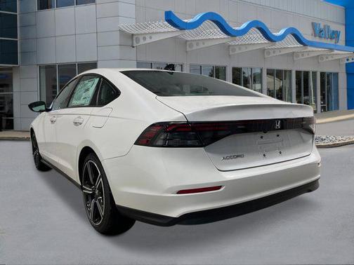 Platinum White Pearl 2026 Honda Accord SE