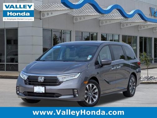 Modern Steel Metallic 2024 Honda Odyssey EX-L