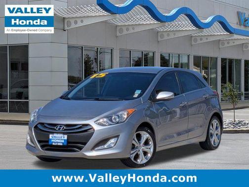 Titanium Gray Metallic 2015 Hyundai Elantra GT Base