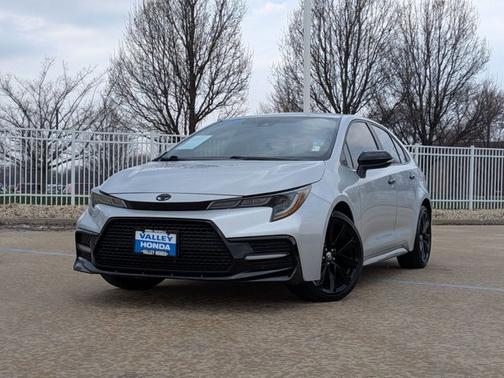 Classic Silver Metallic 2022 Toyota Corolla SE