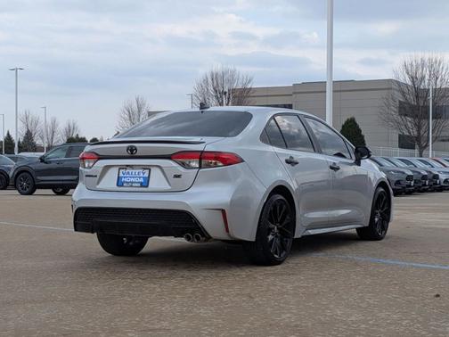 Classic Silver Metallic 2022 Toyota Corolla SE