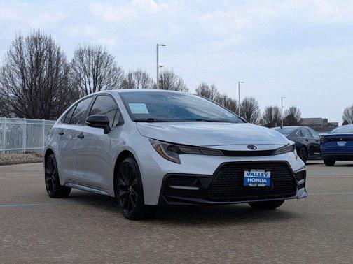 Classic Silver Metallic 2022 Toyota Corolla SE