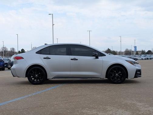 Classic Silver Metallic 2022 Toyota Corolla SE