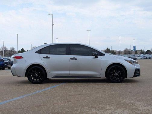 Classic Silver Metallic 2022 Toyota Corolla SE
