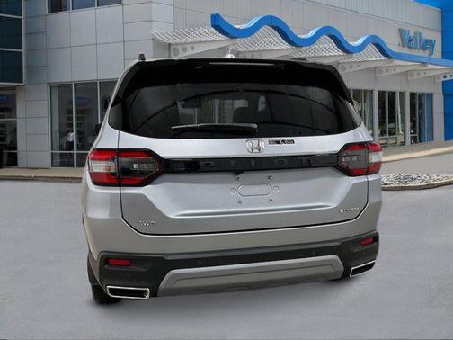 2025 Honda Pilot Touring 8-Passenger