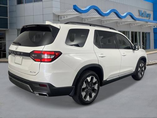 Platinum White Pearl 2026 Honda Pilot Elite