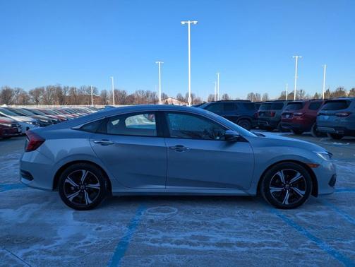 2017 Honda Civic Touring