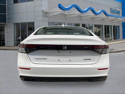Platinum White Pearl 2026 Honda Accord Hybrid EX-L